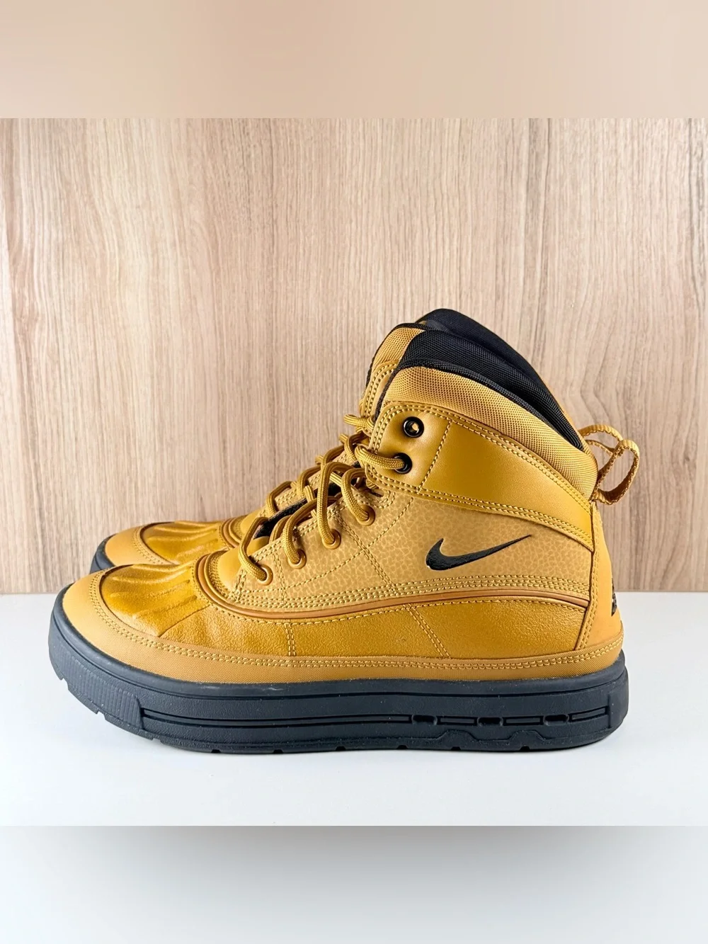 Nike Woodside 2 High Wheat Leather Ankle Duck Boots HF0767-700 GS 5Y / Wmns 6.5